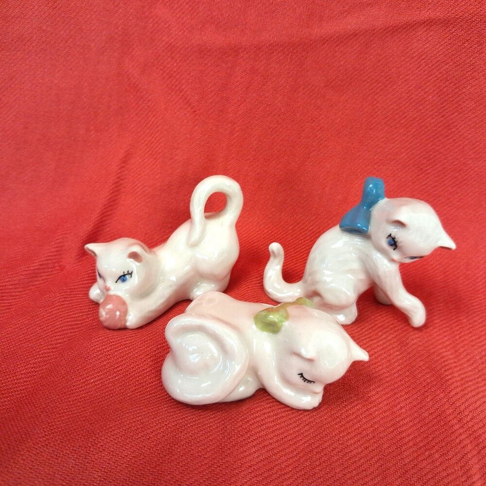 Set of 3 Vintage MCM Ceramic Arts Studio Cat Figurines Colorful Accessories